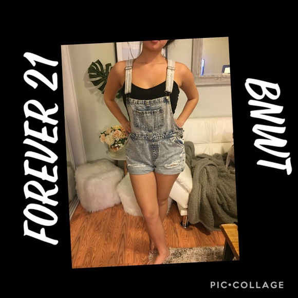 Forever 21 Pants - SALE! BNWT Forever 21 Denim Short Overalls L